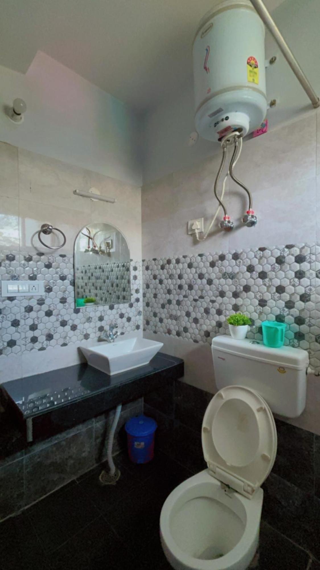 Lha Pomo Kyelang Exterior foto