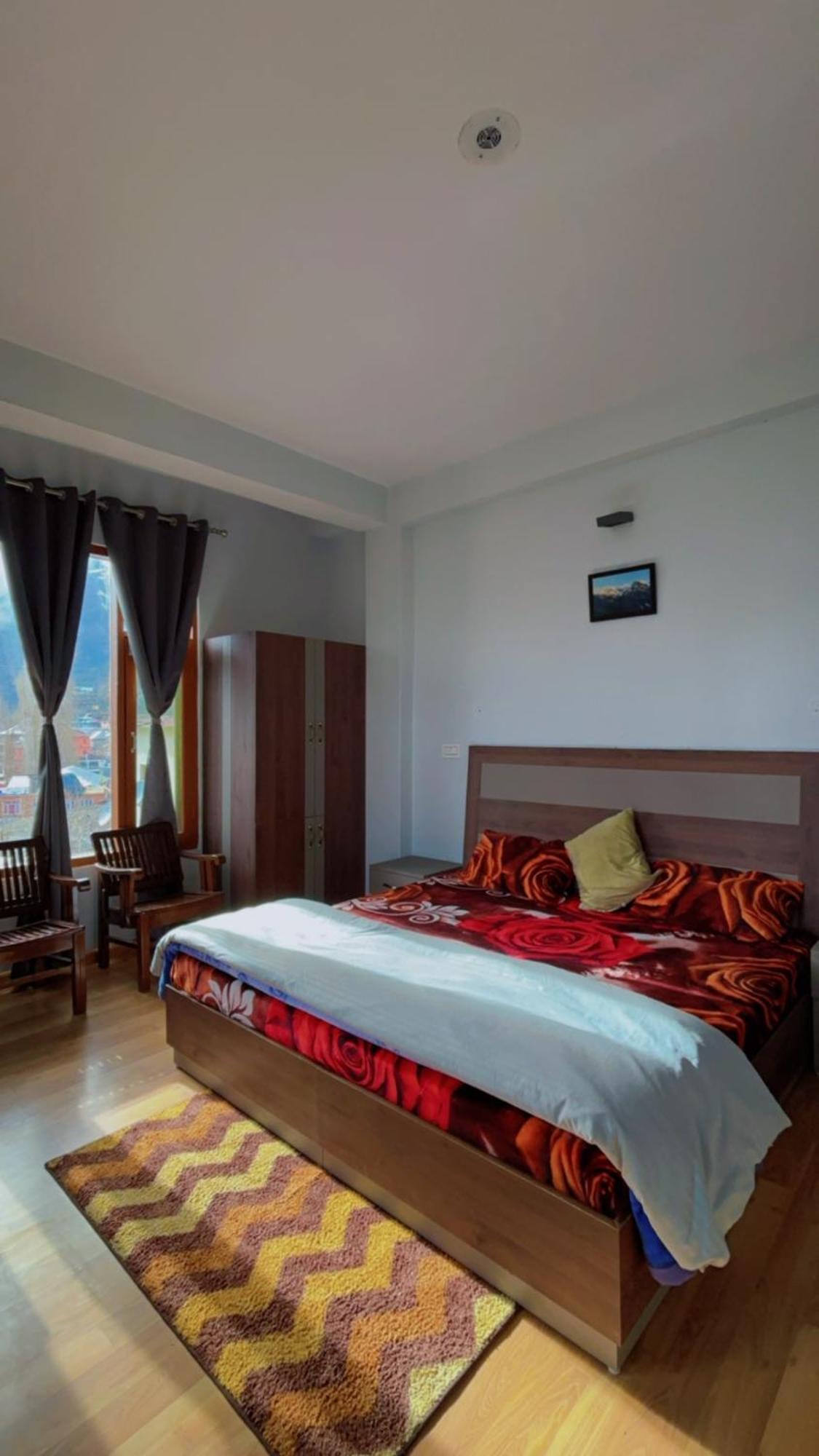 Lha Pomo Kyelang Exterior foto